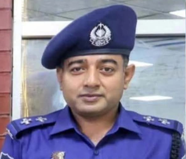 সাভারে এসআই নেয়ামতের বিরুদ্ধে চাঁদাবাজির মামলা, তদন্তের নির্দেশ পিবিআইকে