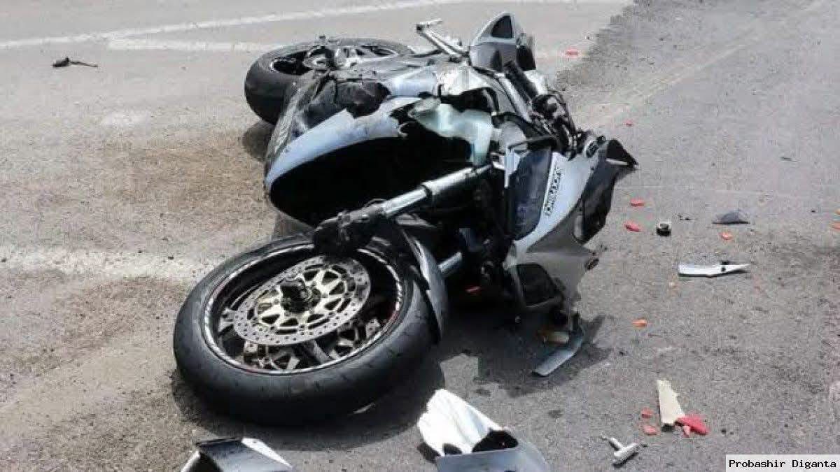 ভাঙ্গায় বাস-মোটরসাইকেল সংঘর্ষে প্রাণ গেল দুই তরুণের