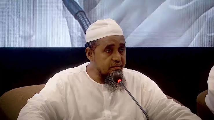 জীবনস্বত্ব রেখে হেবা প্রবর্তন শরীয়ত পরিপন্থী: মুফতি আবদুল মালেক।